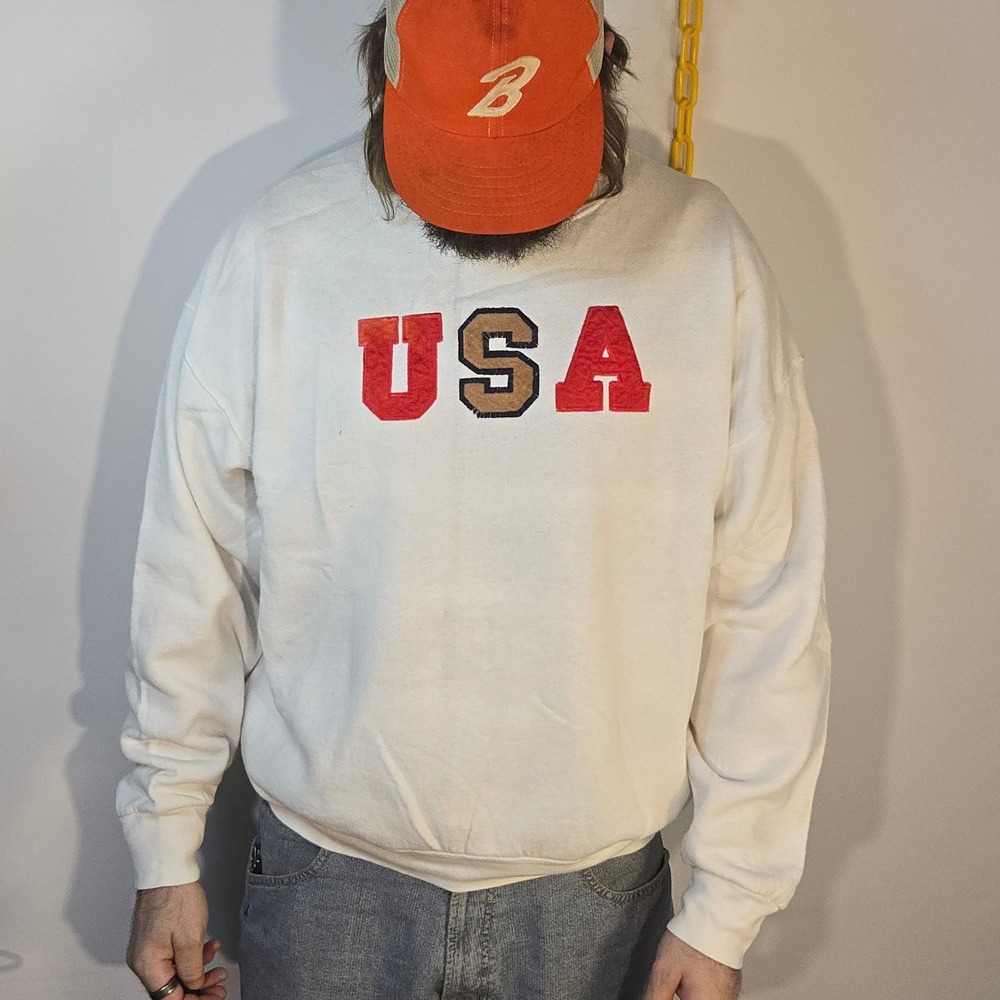 VTG Freeze Mens XL Sweatshirt White‎ USA Chenille Applique Crewneck Made USA 90s